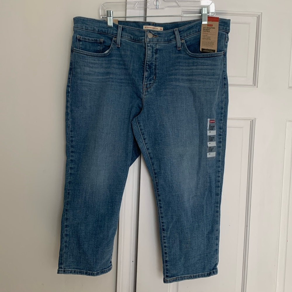 Women’s Levi 311 Shaping Skinny Capri (Stonewash Blue)